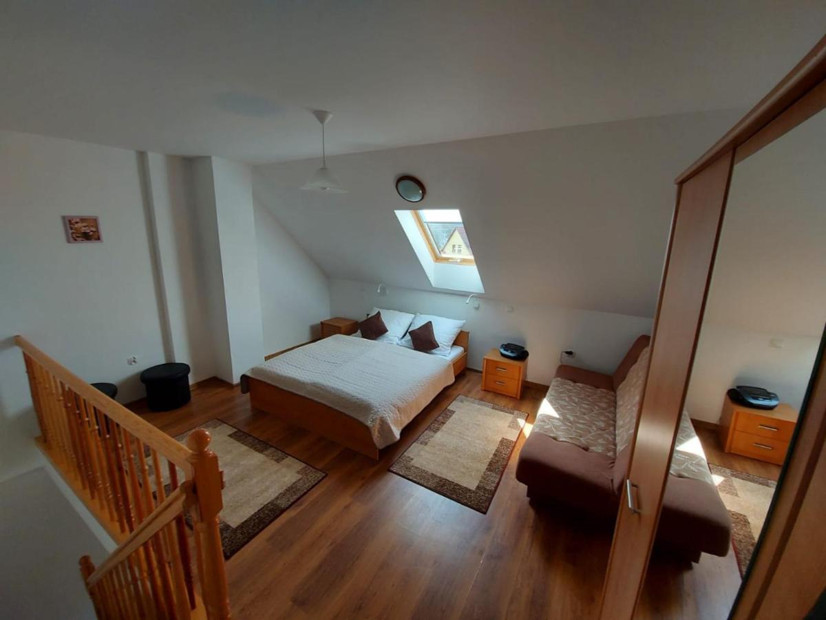 Apartamenty コウチェボ エクステリア 写真